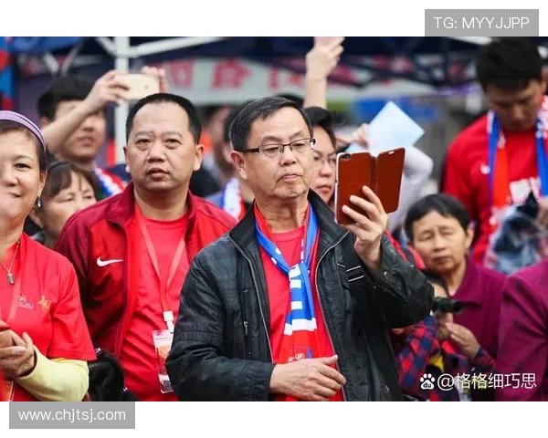 媒体人分析亨德森与小杨配合前景期待未来传球次数增加