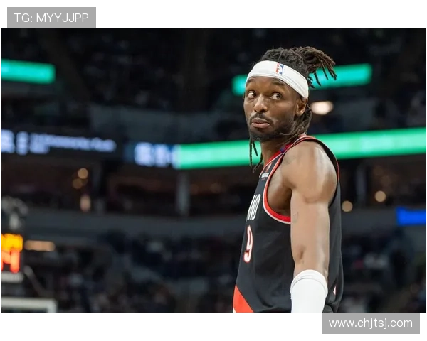 格兰特表现出色19投8中砍下29分6篮板4助攻并完美罚球9中9